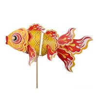 Divertida lámpara de linterna de pez dorado hecha a mano, luz LED, linterna de carpa Koi de mediados de otoño, papel luminoso, materiales de linterna DIY, regalo para niños - details 3
