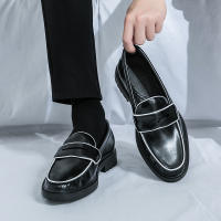 Mocasines de colores británicos para hombre, zapatos informales de tacón bajo con punta redonda de PU, simples y clásicos, de negocios - details 0