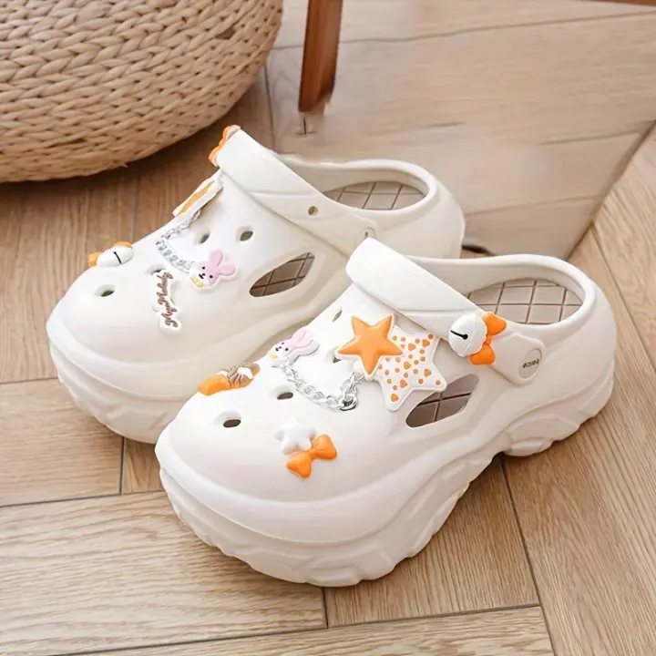 Zuecos de playa de verano para mujer con adorables detalles de dibujos animados, diseño calado transpirable, ligeros y cómodos para uso informal - 1