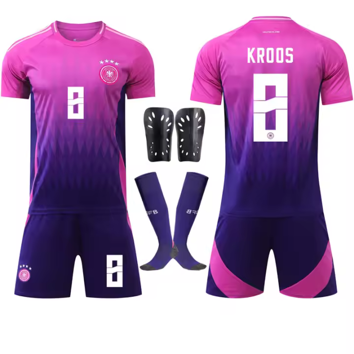 Niños 2324 Real Madrid Camiseta local No. Uniforme deportivo de fútbol para hombre 9 Mbappe 5 Bellingham 7 Vinicius - 1
