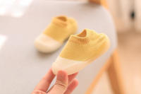 Calcetines de bebé a juego de colores para niños, zapatos bonitos para niños, muñeca de suela suave, zapatillas de piso para niños, bebés, niñas, primeros caminantes - details 9