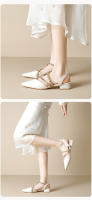 Sandalias de verano para mujer con tacón grueso, punta puntiaguda y remaches en color nude. - details 0