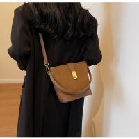 Bolso de Mujer de Gran Capacidad Bolso Cuadrado Mate, Sentido de Alta Gama, Bolso Portátil para las Axilas - details 27