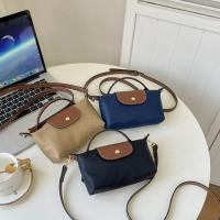 2025 bolso de moda bolso de mujer personalidad versátil pequeño bolso cuadrado ligero bolso de mensajero de hombro - details 3