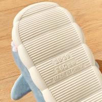 Zapatilla de tiburones nublados, Zapatillas de felpa de tiburón, zapatos de invierno, zapatillas mullidas de animales, zapatillas antideslizantes divertidas y cálidas de piel - details 6