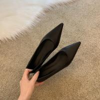Nuevos zapatos de abuela de cuero suave con tacón bajo y punta estrecha de primavera - details 8