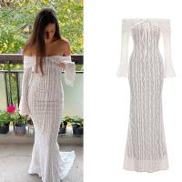 Elegante Vestido Largo de Polyester y Seda Diseño Ajustado Blanco con Hombros Descubiertos - details 9