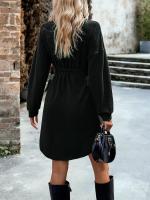 Vestido Corto de Crochet para Mujer Cuello en V, Color Sólido, Moda Casual, Prenda Única de Punto - details 5