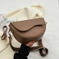 Bolso Retro de Color sólido con tapa para mujer, bandolera con correa ancha para el hombro de cuero PU a la moda - details 1