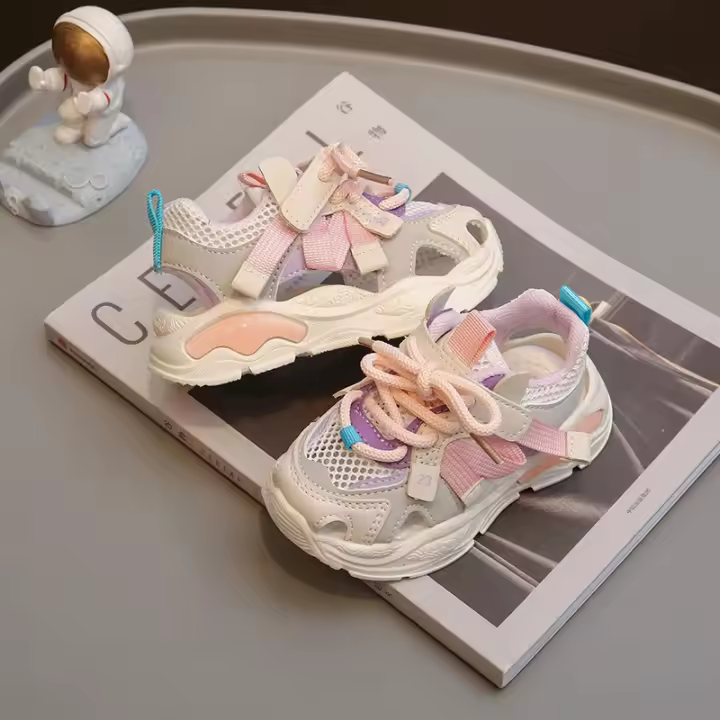 Sandalias Deportivas Huecas Transpirables para Niños y Niñas Zapatillas de Moda de Tenis con Suela de Cuero Duradera y a Prueba de Polvo para el Verano - 1
