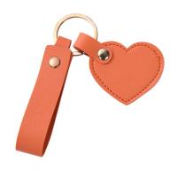LLavero con forma de corazón de PU, bolso de Color sólido, llavero de cuero con forma de corazón, accesorio colgante, decoración para mochila, colgante colorido - details 6