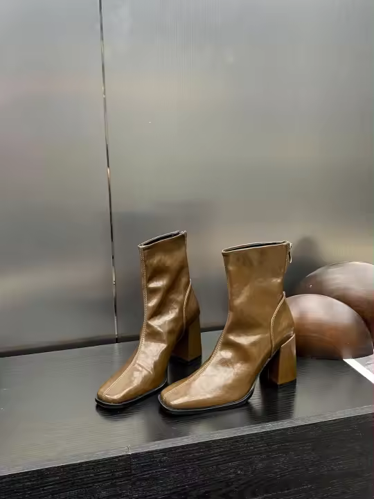 Tacón alto cabeza cuadrada botas delgadas botas cortas zapatos de mujer nuevo tacón grueso marrón con falda - 1