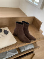 Botas cortas Tacón alto Tacón grueso Cremallera trasera Cabeza cuadrada Botas de moda versátiles - details 5