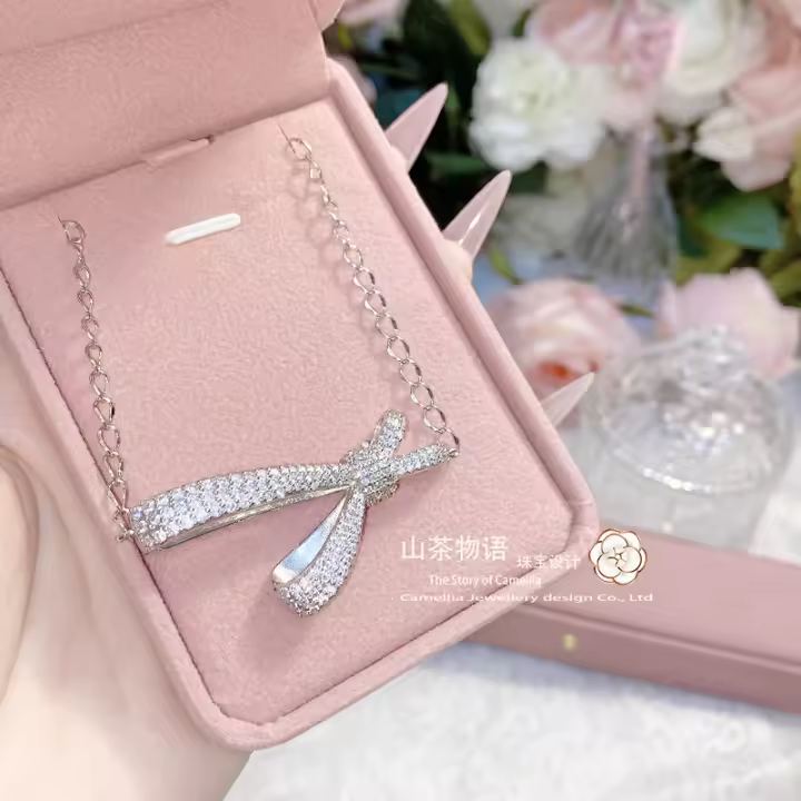 Traje con lazo estilo mostrador para mujer, collar chapado en oro con temperamento de diamante completo, collar con sonrisa de alta gama - 1