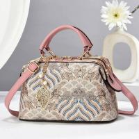Bolso pequeño de gran capacidad con estampado de moda para mujer, bandolera de hombro informal cuadrada pequeña a juego, mochila de lujo de alta gama - details 2