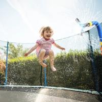 Aspersor de trampolín giratorio de 360 ​​grados, riego automático en espiral, aspersor de ducha para mascotas, boquilla de riego de jardín ajustable - details 3