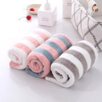 Gorro de ducha de microfibra absorbente engrosado, gorro de pelo seco a rayas de lana de coral - details 2