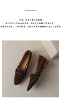 Zapatos individuales mate con punta en punta para mujer, tacones bajos que combinan con todo, color marrón, estilo retro - details 9