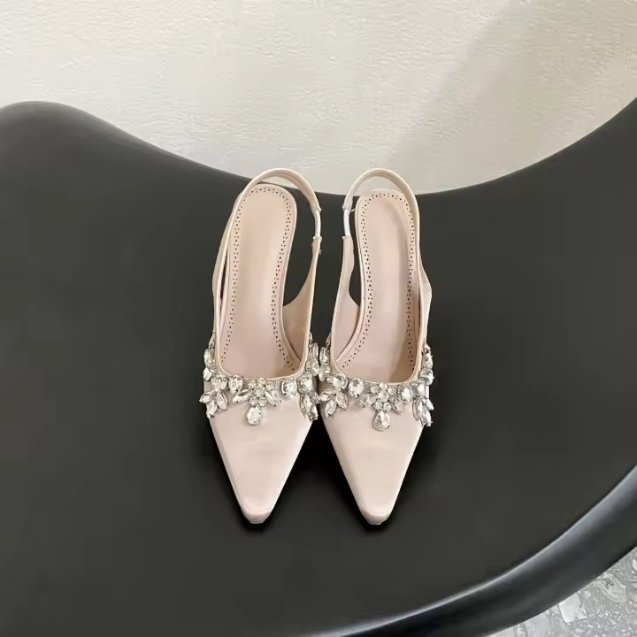 Cadena de diamantes de imitación tacones altos nuevo temperamento puntiagudo bolsa de banquete francés sandalias de cabeza zapatos individuales vacíos - 1
