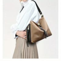 Bolso de Hombro Tipo Cubo con Borlas de Moda 2025 - Cuero Genuino Negro, Correa Ajustable para Hombro y Cruzado con Cierre de Cremallera, Detalle de Borlas Elegante, Perfecto para Uso Casual y Diario, Bolso de Hombro Informal |   Bolso de Moda con Borlas - details 5