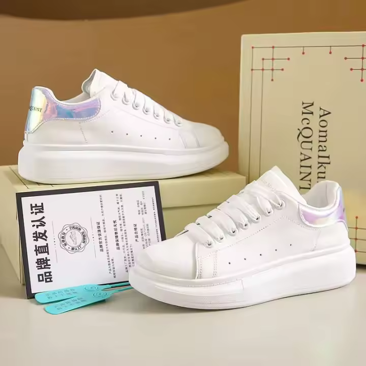 Nuevos zapatos deportivos de ocio versátiles de primavera para hombres y mujeres, cuero blanco Mc, altura creciente gruesa s, malla transpirable - 1