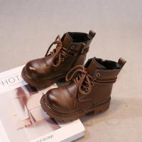 Botas cortas de cuero antideslizantes para niñas, zapatos versátiles de suela gruesa suave, estilo coreano, a la moda, otoño e invierno, 2024 - details 4