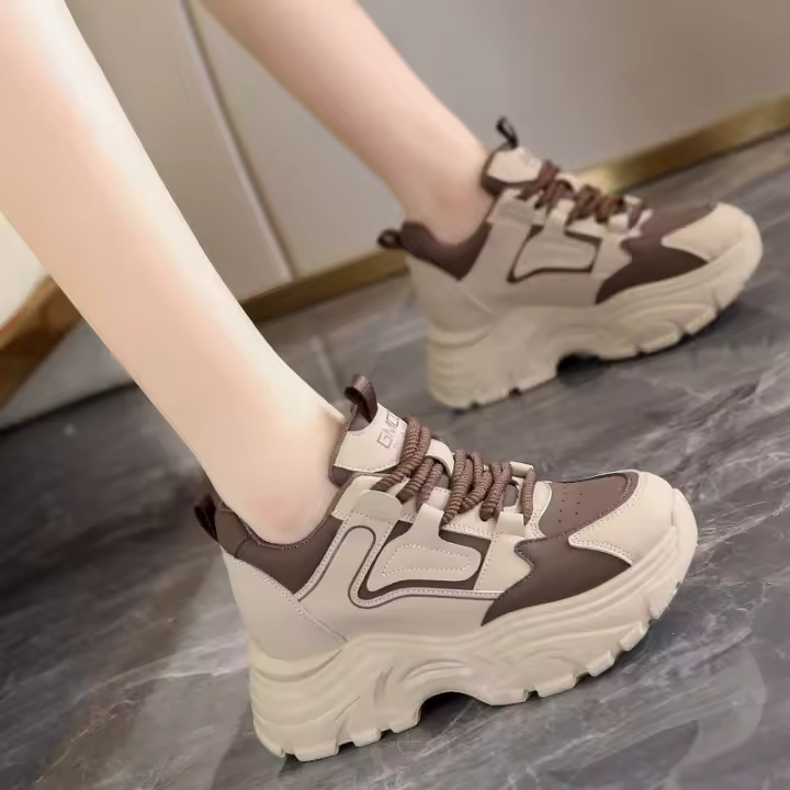 2025 Nueva Plataforma Papá Mujeres Aumento de Altura Ligero Interior Deportes Pequeños Zapatos Casuales - 1