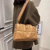 Bolso de hombro acolchado a cuadros, bolso de diseñador para mujer, bolsos de compras cruzados con solapa de cuero PU, invierno - details 18