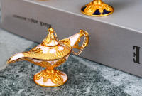 Lámpara pequeña de metal de estilo europeo Alara God, decoración artesanal para el hogar, sala de estar, estudio, hogar, oración y deseos - details 6