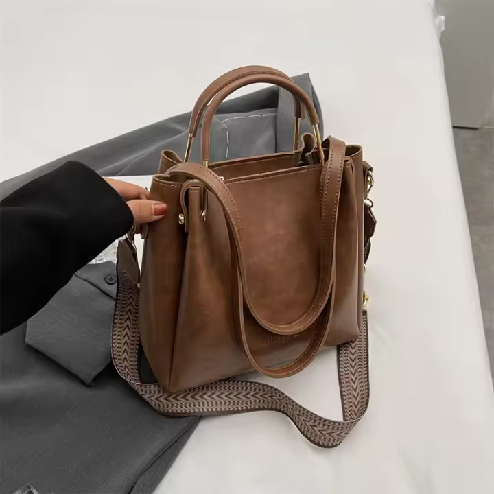Bolso de hombro de cuero PU de gran capacidad para mujer, bolsos de mano de diseñador, tendencia de moda, invierno, 2023 - 1