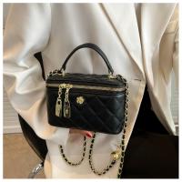 Bolso pequeño Popular de este año para mujer, novedad de verano 2025, bolso de mano acolchado con cadena, bolso de hombro tipo bandolera con caja versátil - details 13