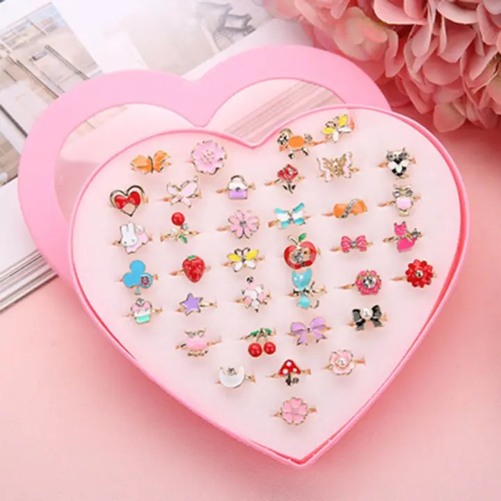 Anillos opcionales para mujer y niña, sortija de dedo creativa, juguete de juego de simulación, forma elegante, 36 unidades por juego - 1