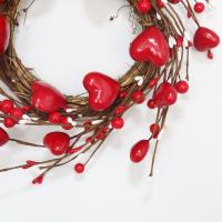 Corona Artificial en forma de corazón de 30cm, candelabro de corazón de baya de espuma romántica, corona roja hecha a mano para el Día de San Valentín, fiesta de boda - details 5