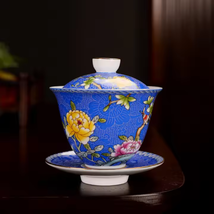 Juego de té de kung fu de cerámica chapado en oro pintado a mano con flores pintadas en polvo Dehua, cuenco de tres piezas, cuenco cubierto de esmalte - 1