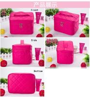 Bolso De Cosméticos Profesional Para Mujer 2023 Capacidad Grande Bolsa De Maquillaje Y Viaje Estilo Cuadriculado Material Nylon Cierre De Cremallera - details 3