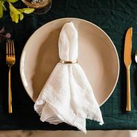 Servilleta de algodón de gasa rosa, 35 colores, 24 Uds., 32cm, venta al por mayor, toalla de té reutilizable, decoración de mesa de Navidad para fiesta de boda, servilleta Retro con rebabas - details 1