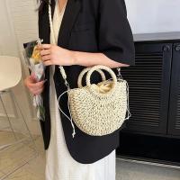 Bolso de playa de media luna de vid de hierba tejido a mano, bolso de hombro hueco de verano para mujer de gran capacidad - details 19