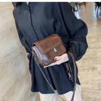Bolso cruzado vintage para mujer Pequeño cuadrado con cierre de cremallera, correa ajustable, lining de poliéster Perfecto para uso diario, en café marrón, vino rojo, negro - details 2