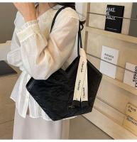 Bolso de Hombro Grande y Moderno para Mujer Nueva Tendencia 2025 Estilo Caliente en Bolsos y Viajes - details 10
