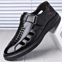 Sandalias de verano para hombre, nuevas, huecas, para playa, de piel suave y transpirable, con velcro. - details 0