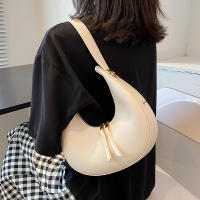 Bolso tote de moda para mujeres Bolso de lujo de medio cuarto Luna bolso de hombro de marca para damas Bolso de axila de cuero PU y monedero - details 14