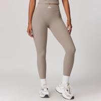 ALO yoga set con cojín sujetador chaleco ajuste desnudo sensación de elevación de cadera media running pantalones de fitness - details 7