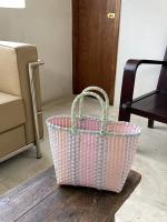2025 nueva cesta de verduras, bolso de PVC a la moda de verano, bolso tejido a mano, bolso de mano a rayas de retales, bolsos de playa, monederos y bolsos - details 0