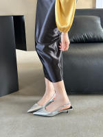 Viento puntiagudo vacío zapatos de mujer moda color sólido bolsa de tacón bajo cabeza sandalias simple temperamento versátil luz boca zapatos - details 7