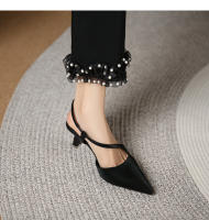 Sandalias huecas de aguja de nuevo estilo, zapatos de mujer de moda con una sola tira - details 12