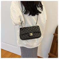 Bolso cuadrado pequeño informal, bolso de mensajero de cadena, nueva moda, bolso de hombro de diamantes. - details 9