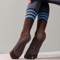 Calcetines de Yoga con cinco dedos divididos para mujer, medias profesionales de Pilates, de algodón, antideslizantes, de tubo medio, para interiores, baile, Fitness y deportes - details 25