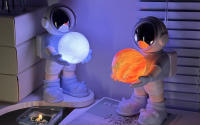 Luna Astronauta Light 6 Colores - Altavoz Bluetooth, Luz Nocturna, Regalos Creativos para Niños y Decoración de Fiestas Espacial - details 9