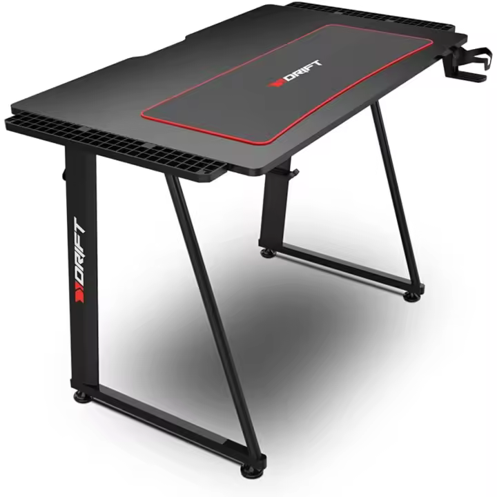 Mesa Gaming con Tablero con Acabado en Fibra de Carbono Cubierto por una Alfombrilla Full Size, Soporte para Tazas y Auriculares, Patas Regulables, Color Negro - 1