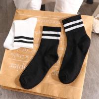 Invierno Harajuku moda deportes Unisex dos barras calcetines femeninos estilo coreano medias de tubo medio medias casuales - details 19
